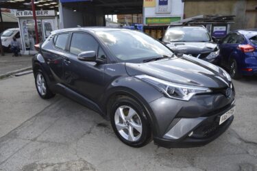 2018 Toyota C-HR 1.8 Hybrid Icon 5door CVT AUTOMATIC 2 OWNER SAT NAV ULEZ COMPLI Image