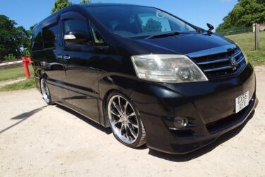 Toyota Alphard 2005 2.4 petrol automatic modified stance vip 8 seater Image