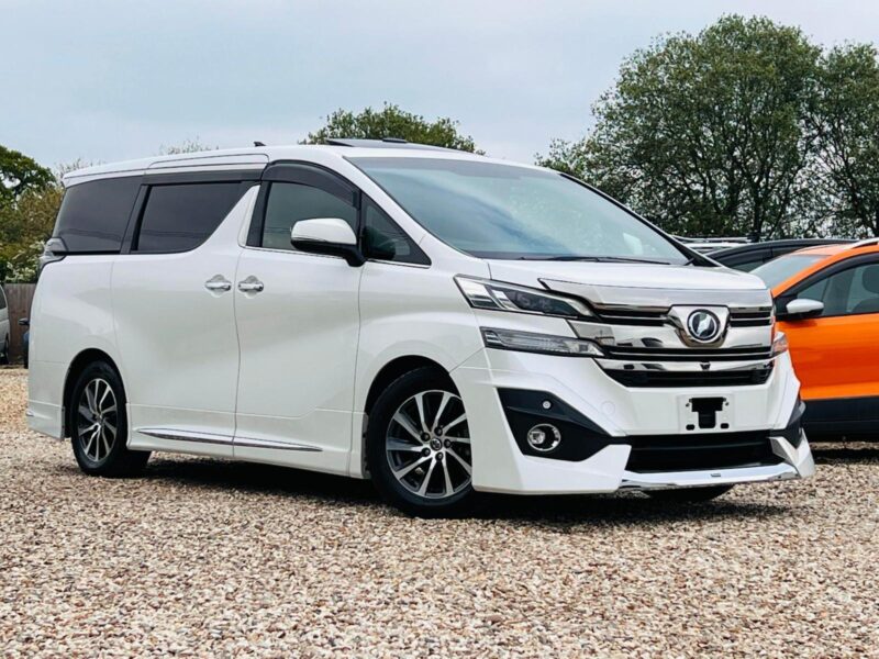 TOYOTA VELLFIRE 3.5 4WD AUTO EXECUTIVE LOUNGE 2017 (17) GRADE 4.5 FRESH IMPORT Image