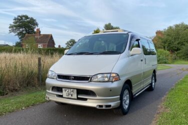 1997 TOYOTA GRANVIA AUTO | Diesel | MOT 05/24 | TOWBAR | HPI CLEAR Image