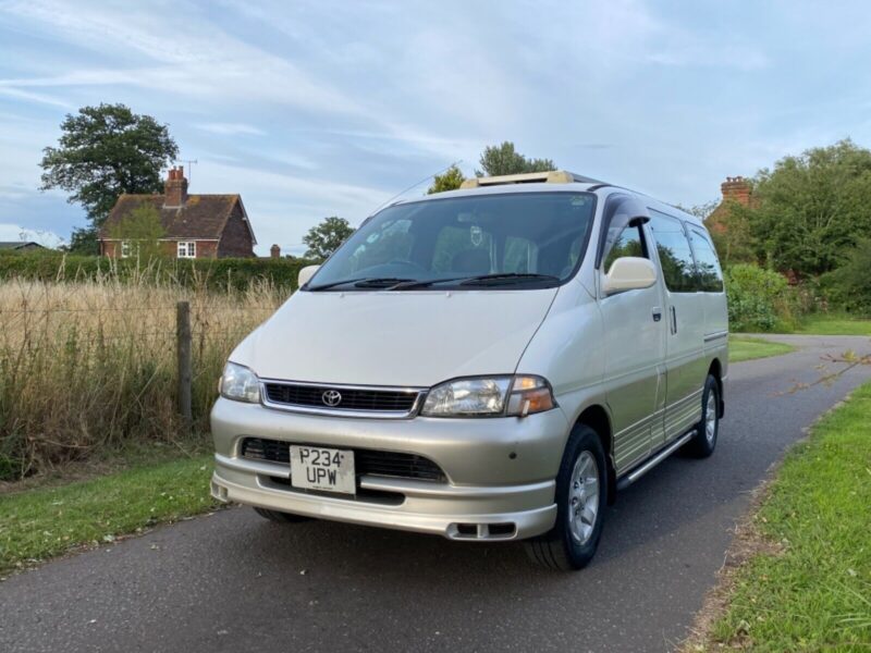 1997 TOYOTA GRANVIA AUTO | Diesel | MOT 05/24 | TOWBAR | HPI CLEAR Image