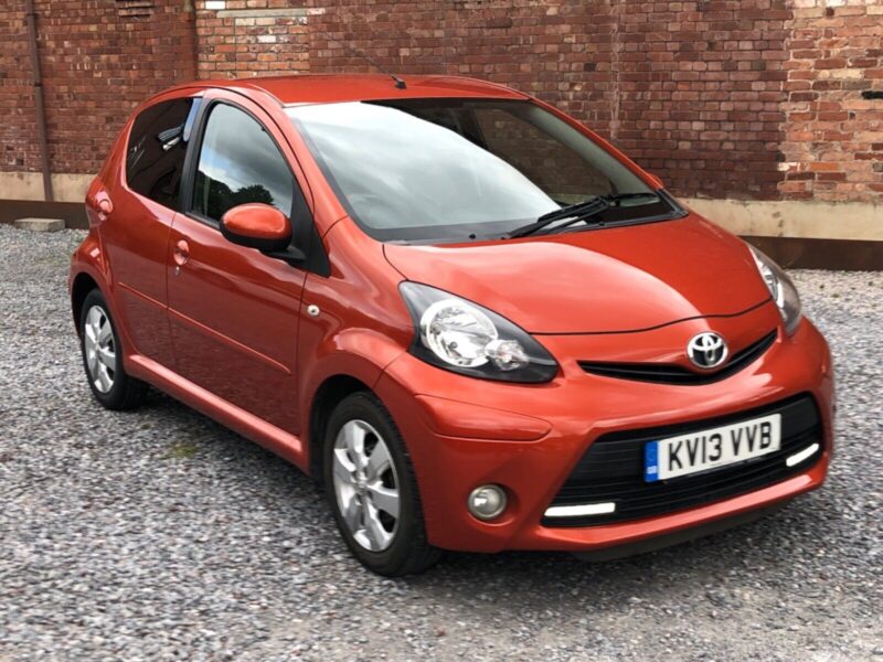 2013 Toyota Ago 1.0 VVT- I Fire - Lady owner since 2013 - £20 Road Tax a Year Image