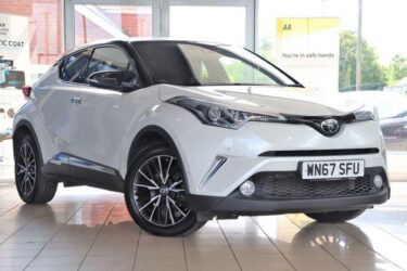 2017 67 TOYOTA CHR 1.2 EXCEL 5D 114 BHP PETROL MANUAL Image