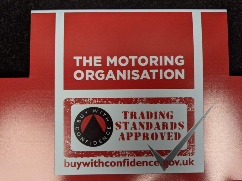 FULL TOYOTA SERVICE HISTORY 14 STAMPS SAT NAV CLIMATE ALLOYS CMPG 39.2 Image