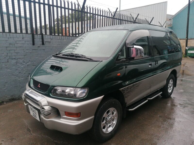 Mitsubishi Delica L400 4x4 Space Gear JASPER LTD EDITION Image