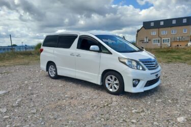Toyota ALPHARD 104.000khm APPROX 64.000 MILES Image