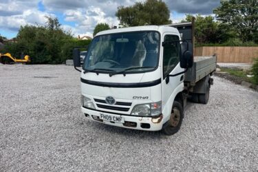 Toyota Dyna 350 MWB Tipper Image