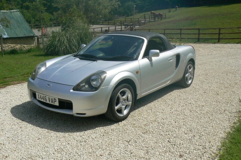 Toyota MR2 Roadster Image