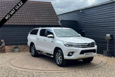 2016 Toyota Hilux 2.4 INVINCIBLE 4WD D-4D DCB 148 BHP Diesel Manual Image