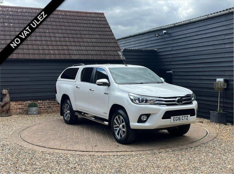 2016 Toyota Hilux 2.4 INVINCIBLE 4WD D-4D DCB 148 BHP Diesel Manual Image
