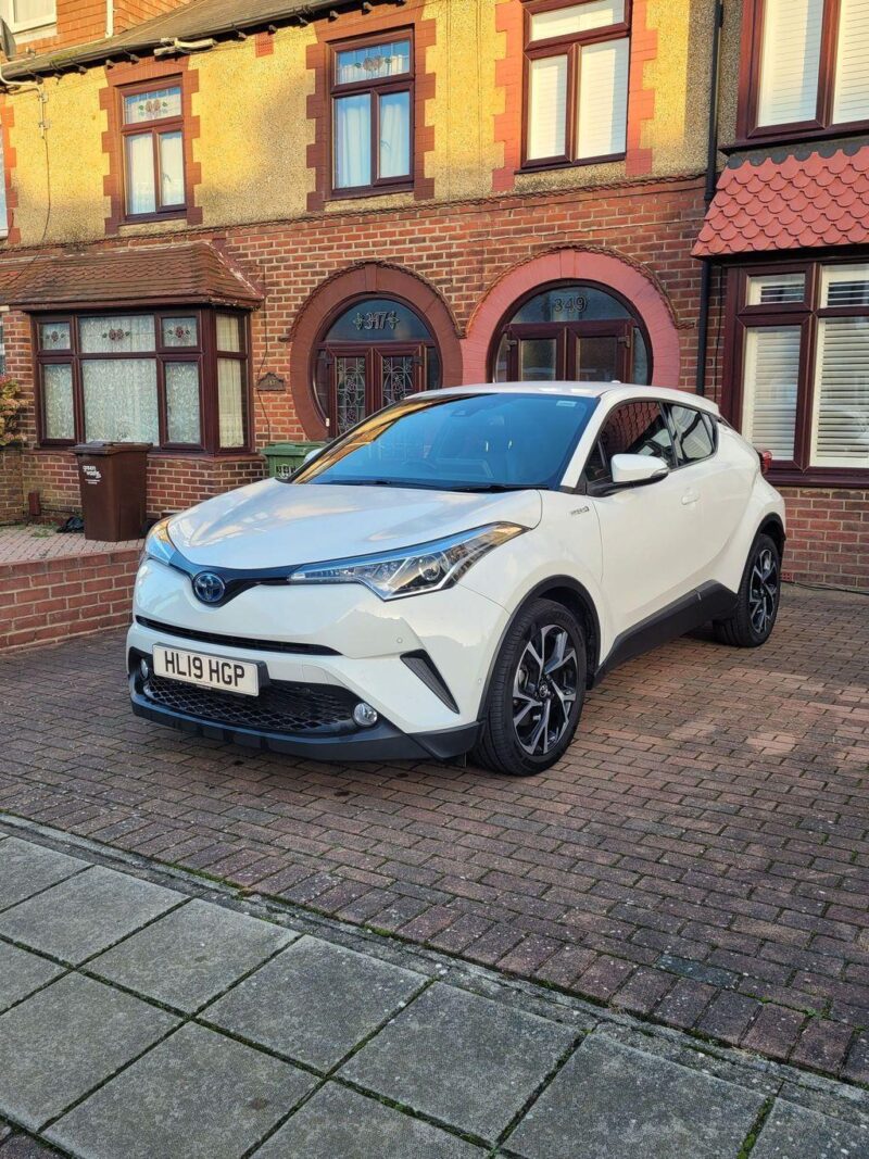 2019 Toyota C-HR 1.8 Hybrid Design 5dr CVT HATCHBACK Petrol/Electric Hybrid Auto Image