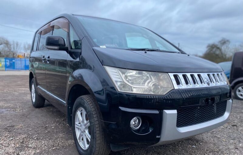 Fresh Import Mitsubishi Delica 2011 2.5 Automatic 8 Seater MPV Image