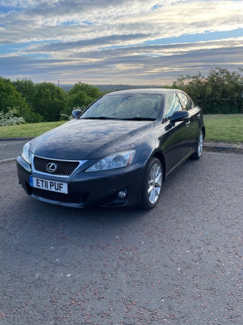 Lexus IS 200d Image