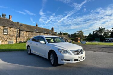 Lexus LS460 SE Pearl White Image