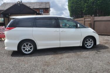 Toyota Estima 2.4 automatic fresh japanese import bimta mileage 48k miles 2006 Image