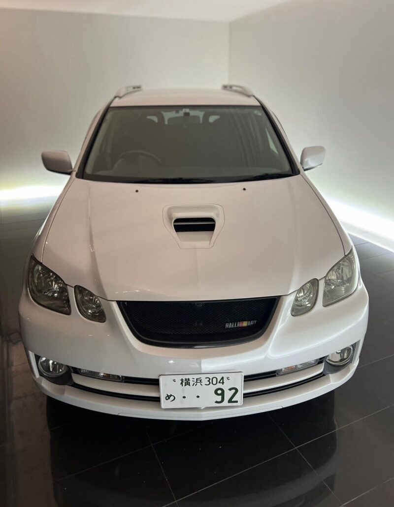 Mitsubishi Airtrek Turbo R Auto 5 Door SUV (4G63T) Image