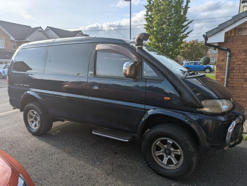 Mitsubishi Delica L400 Super Exceed campervan Image