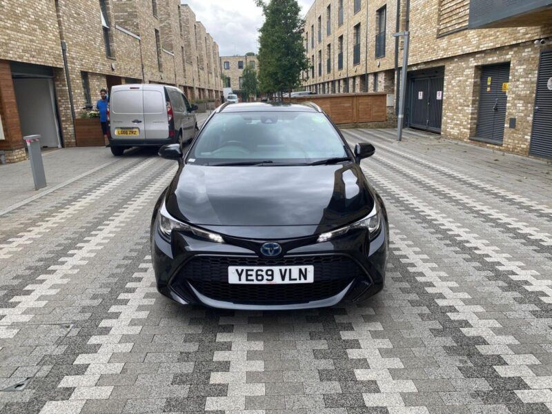 TOYOTA COROLLA HYBRID AUTO EURO 6 UBER PCO BOLT READY HPI CLEAR FSH ONE OWNER Image