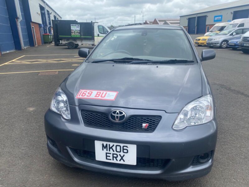 toyota corolla t sport compressor damaged spare or repair classic project 97k Image