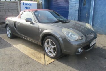 TOYOTA MR2 ROADSTER VVTI RED 2005 Image