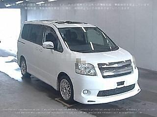 Toyota noah 2.0 automatic white fresh japanese import bimta mileage 4.5 grade 08 Image