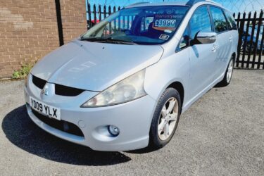 09 2009 MITSUBISHI GRANDIS 2.0 DI-D 7 SEATER 5 DOOR 2008 - 2010 Image