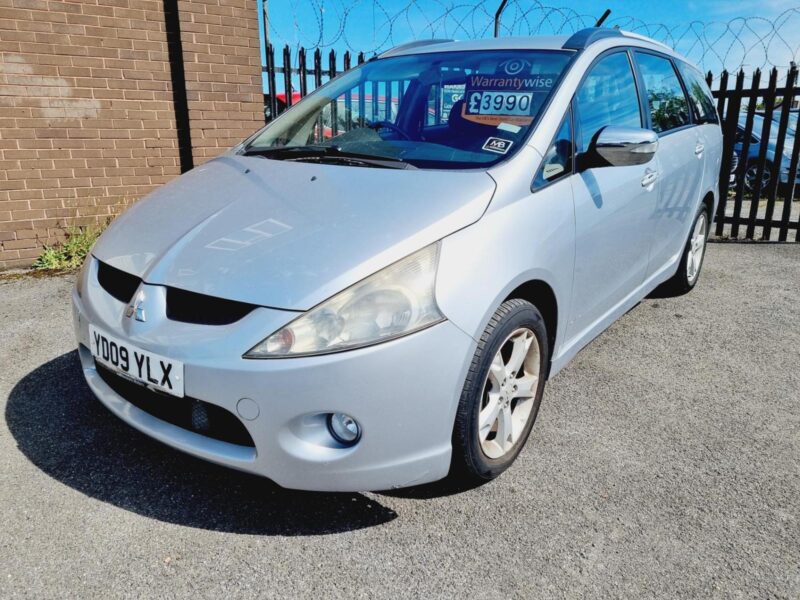 09 2009 MITSUBISHI GRANDIS 2.0 DI-D 7 SEATER 5 DOOR 2008 - 2010 Image