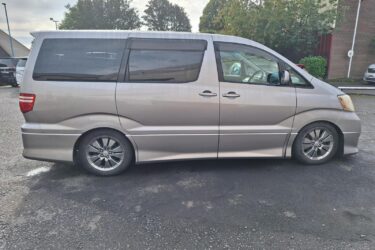 2004 Toyota Alphard 3.0 MX Image