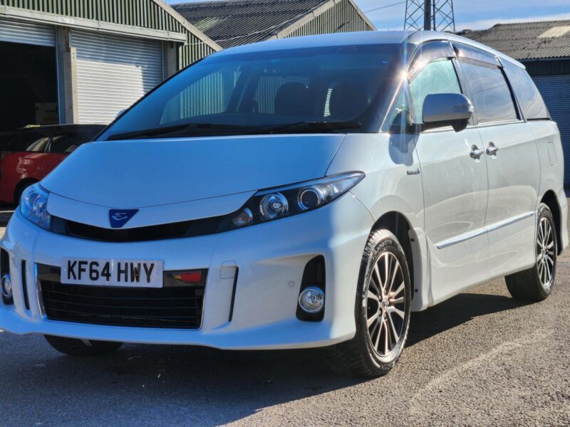 2015 Toyota Estima Hybrid Aeras 8 seater fresh Import warrented mileage 59k MPV Image