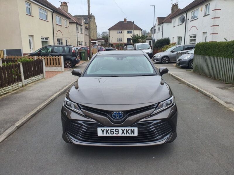 2019 Toyota Camry 2.5 VVT-h Design Petrol Hybrid CVT Image