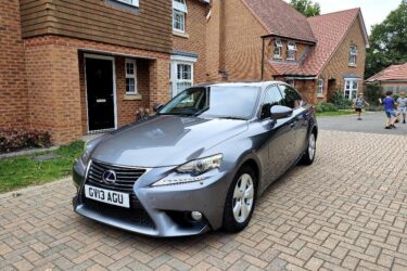 Lexus IS 300 Petrol Hybrid 2013 79500 miles 2494cc Automatic Saloon Image