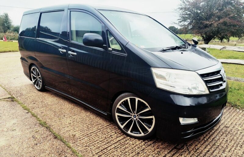 Toyota alphard 2.4 petrol automatic.Fresh import Image