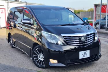 TOYOTA ALPHARD 3.5 V6 PETROL 2010(10),7 SEATERS,DOUBLE SUNROOF,360 CAMERA,4 WHEL Image
