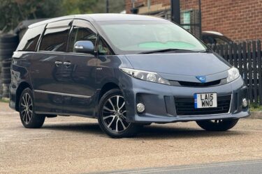Toyota Estima Aeras Premium Edition MPV HYBRID Automatic Image
