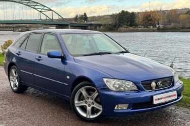 2001 51 LEXUS IS 3.0 300 SPORTCROSS 5D 211 BHP Image