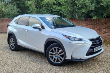 2017 (17) Lexus NX 300h Luxury Self-Charging Hybrid Petrol Electric SUV White Image