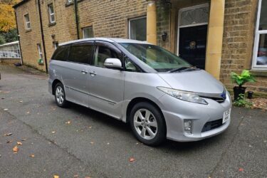 toyota estima hybrid 2009 7 seater Image