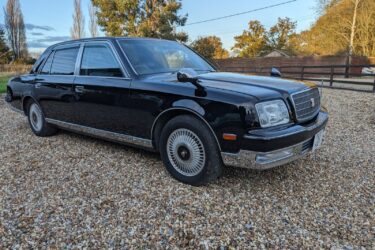 1999 Toyota Century Image