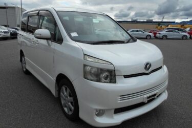 2009 Toyota Voxy / Noah 2.0 Z Image