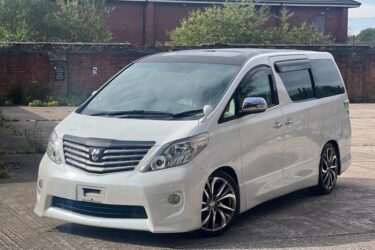 2010 Toyota Alphard 2.4 PRIME SELECTION 2 TYPE GOLD - 7 seater MPV Image