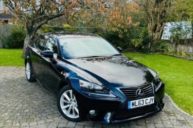 2013 Lexus IS 300h Luxury 4dr CVT Auto SALOON Petrol/Electric Hybrid Automatic Image