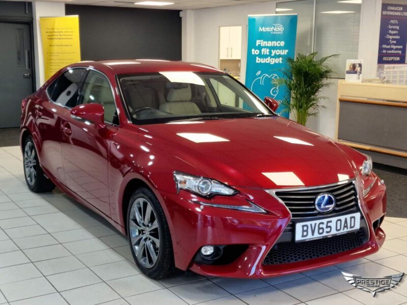 2016 Lexus IS 300h Executive Edition 4dr CVT Auto SALOON PETROL/ELECTRIC Automat Image