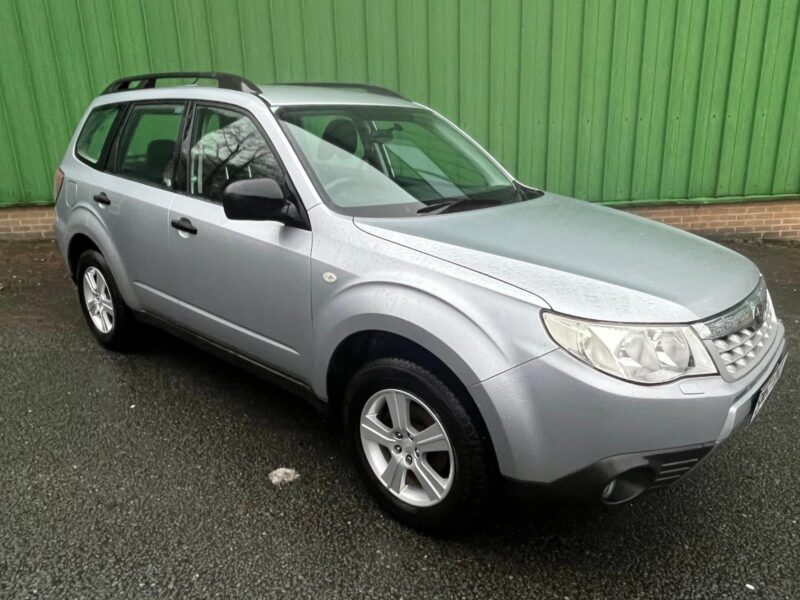 LATE 2012 SUBARU FORESTER 2.0i X PETROL SUBARU MAIN DEALER HISTORY Image