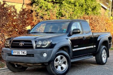 LEFT HAND DRIVE TOYOTA TACOMA HILUX 4.0 V6 VVTi 2007 PETROL 4WD 4X4 MANUAL LHD Image
