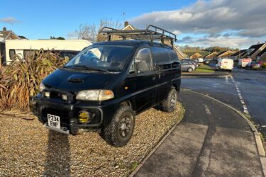 Mitsubishi Delica 2.8 4 x 4 *ultimate monster camper* Image
