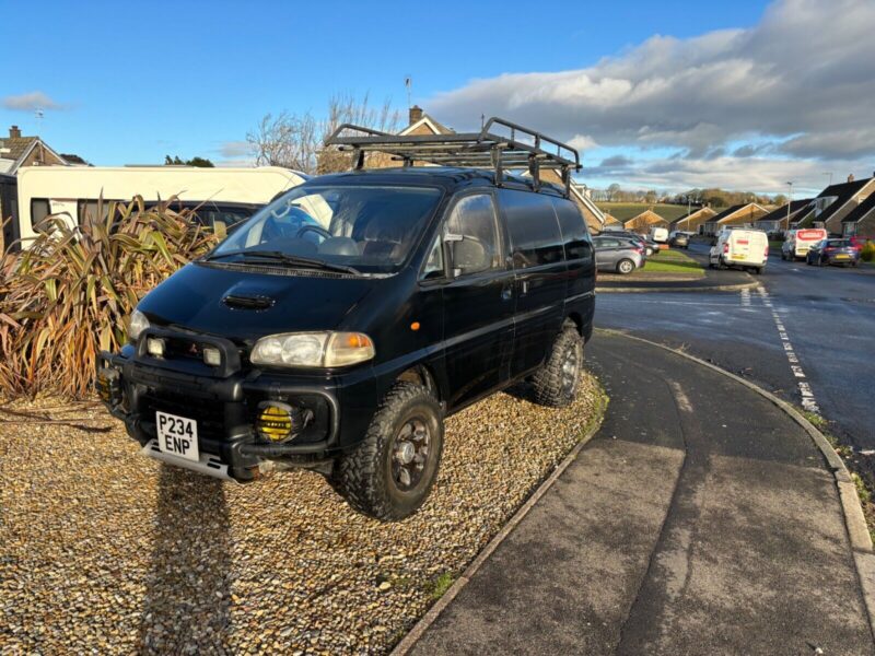 Mitsubishi Delica 2.8 4 x 4 *ultimate monster camper* Image