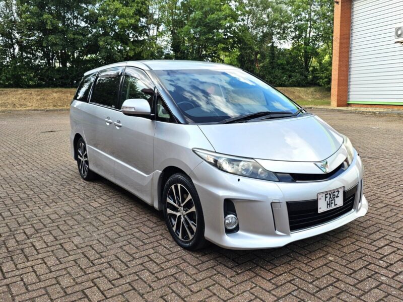 toyota estima 2012 2.4 petrol automatic Image