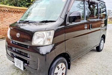 Toyota Pixis 650cc Automatic KeiCar Minivan Same as Daihaitsu HiJet ULEZ OK Image