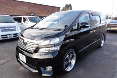 Toyota Vellfire 240 Z SUNROOFS LEATHER Petrol Automatic Image
