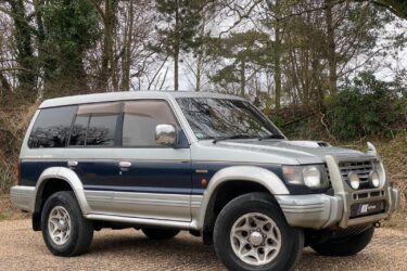 1996 Mitsubishi PAJERO GL LWB 2.8TD EXCEED AUTOMATIC [1996-PRIVATE PLATE INCLIUD Image